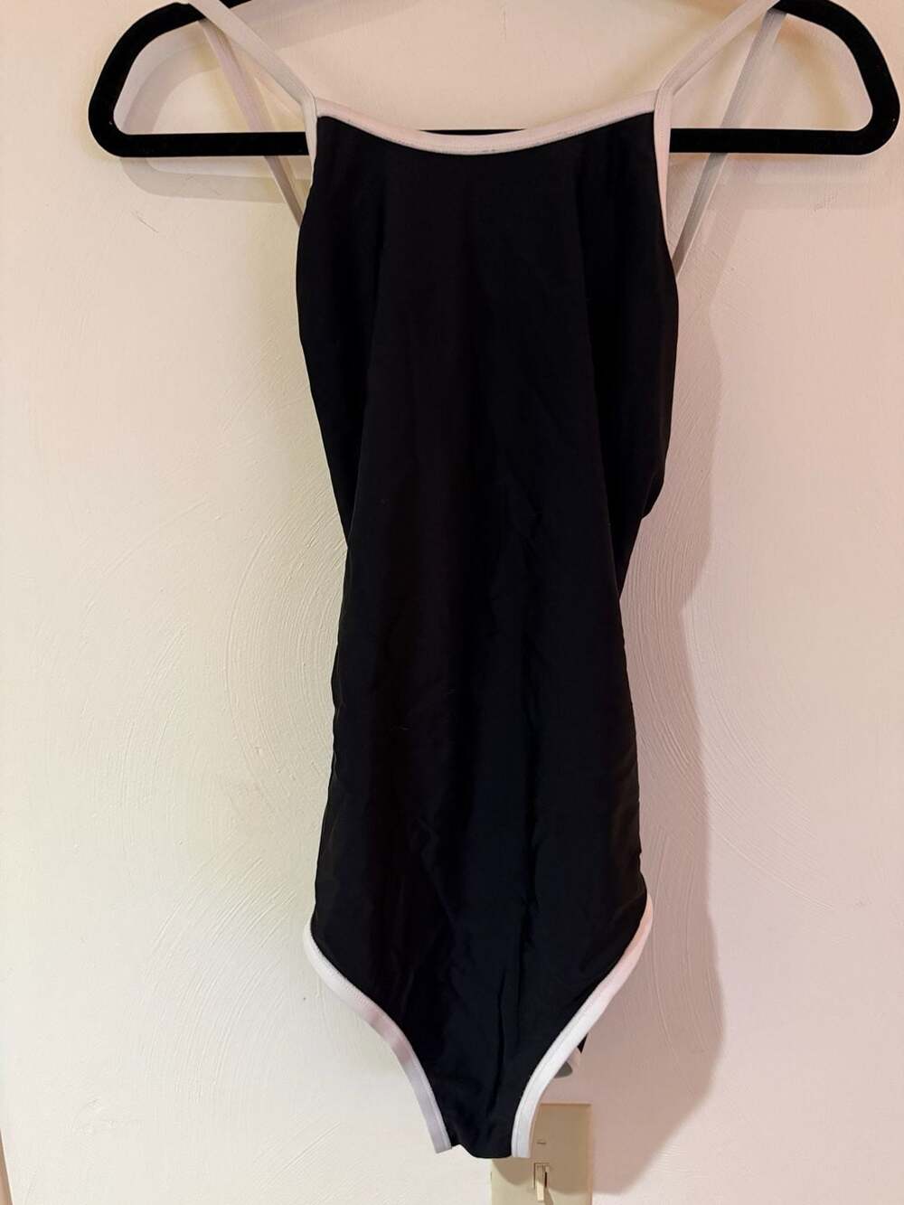 Shade & Shore One Piece Swimsuit Size M 8-10 Black White Contrast Binding